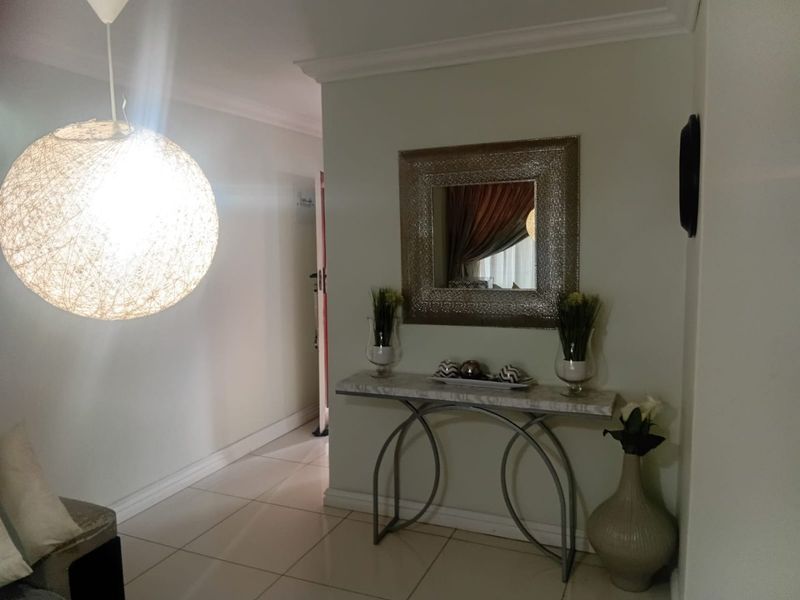 GREAT STARTER HOME APARTMENT- GROUND FLOOR UNIT - Photo 10