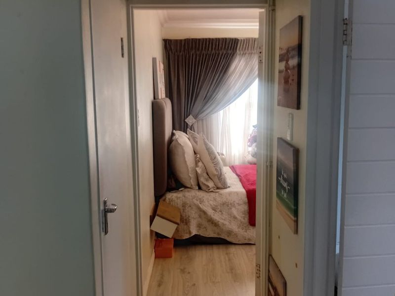 GREAT STARTER HOME APARTMENT- GROUND FLOOR UNIT - Photo 7