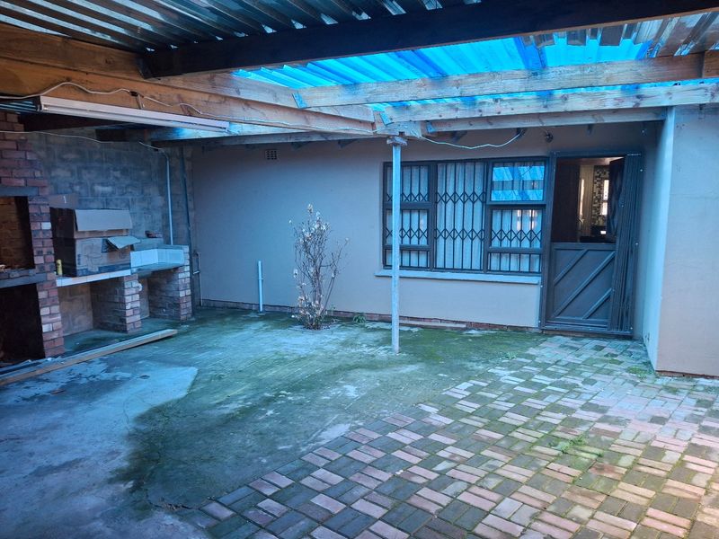 SPACIOUS 3 BEDROOM FAMILY HOME FOR SALE - Photo 6