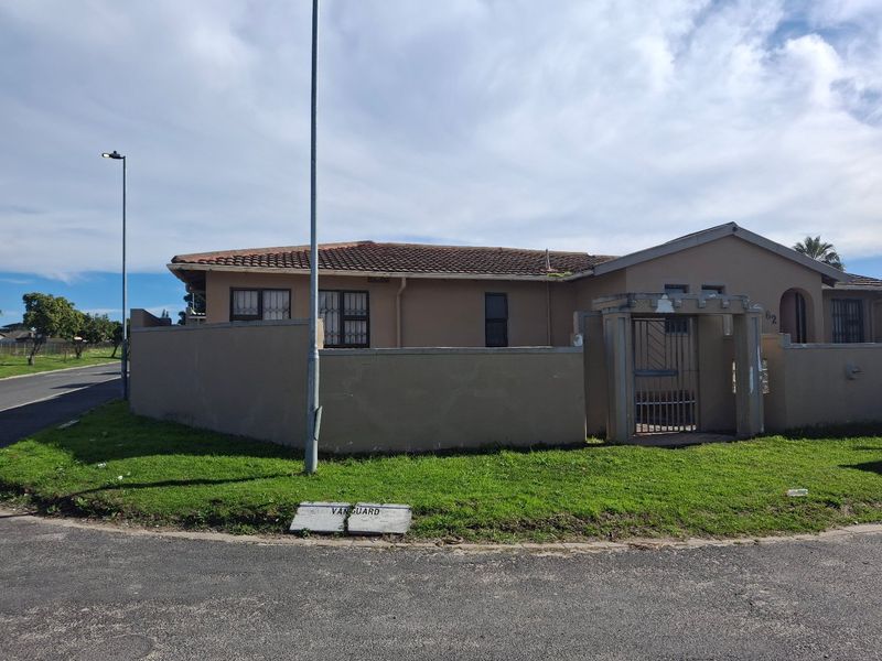 SPACIOUS 3 BEDROOM FAMILY HOME FOR SALE - Photo 2