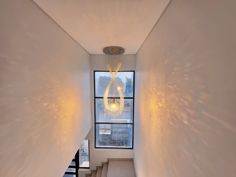 MOVE-IN READY: ELEGANT DOUBLE-STOREY NEW BUILD IN SANDOWN - Photo 1