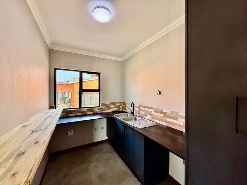 Brand-New 3 Bedroom Home for Sale in Magalies Golf Estate - Photo 8