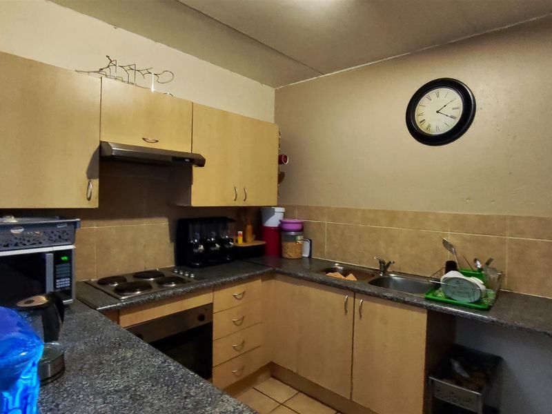 Charming 2-Bed, 1-Bath Ground Floor Apartment in Pebble Falls - Photo 3