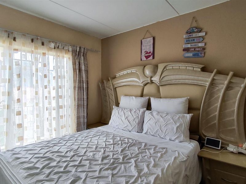 Charming 2-Bed, 1-Bath Ground Floor Apartment in Pebble Falls - Photo 5