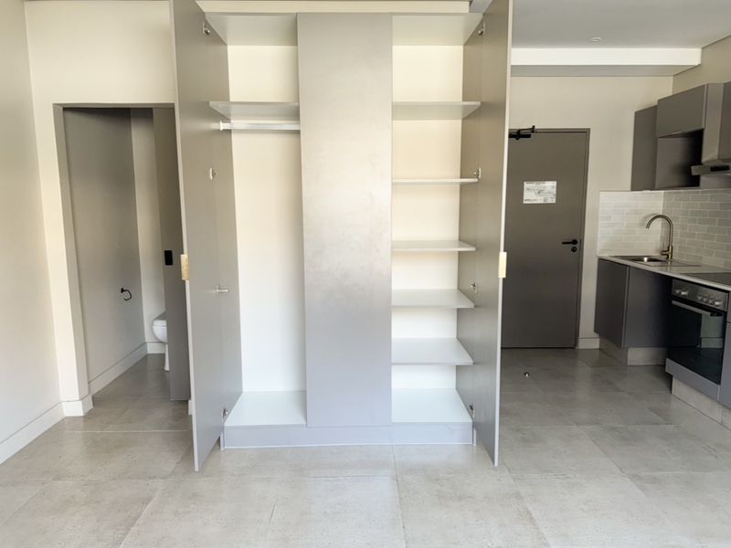 Discounted luxury studio apartment at BlackBrick Sandton 2 - Photo 3