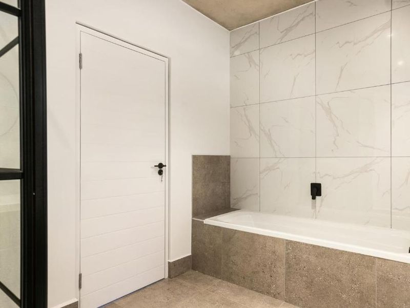 Secure Airbnb friendly Unit for sale  - Photo 9
