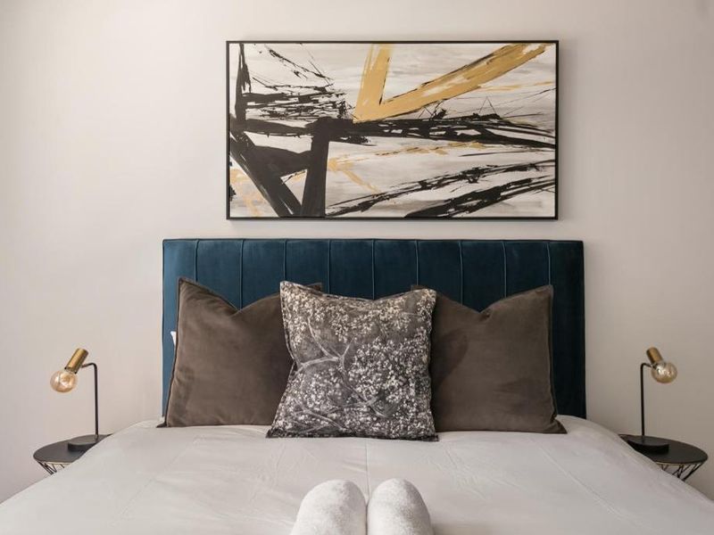 Secure Airbnb friendly Unit for sale  - Photo 7