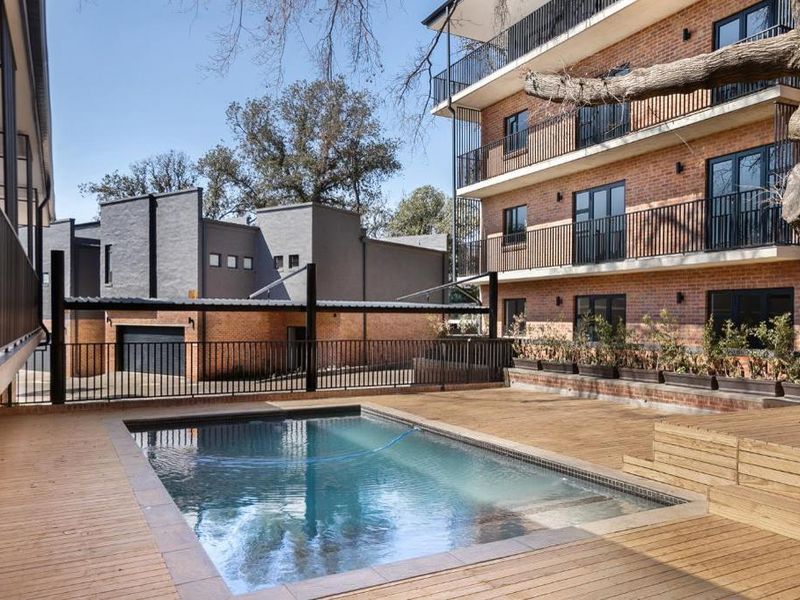 Secure Airbnb friendly Unit for sale  - Photo 1
