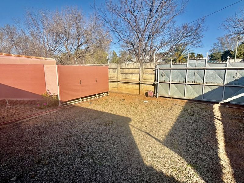 Investment Property with Five Income-Generating Rental Units - Photo 2