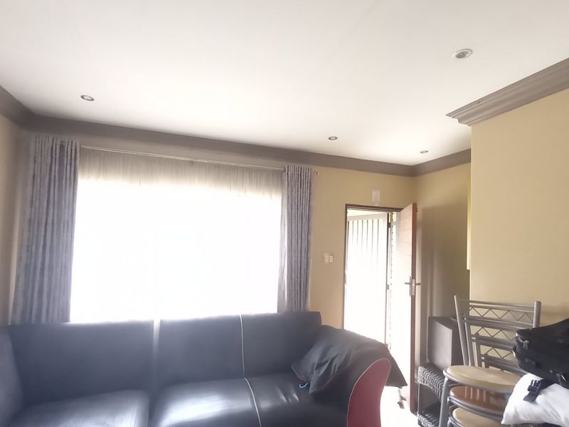 3 Bed House in Actonville for Sale - Photo 8