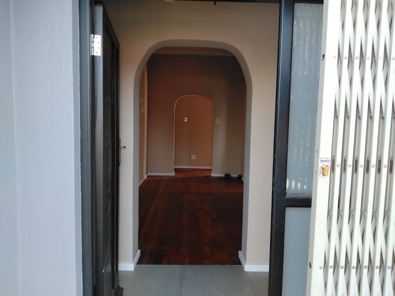 Breathtaking Views on a 3 Bedroom Home in Richmond - Photo 9