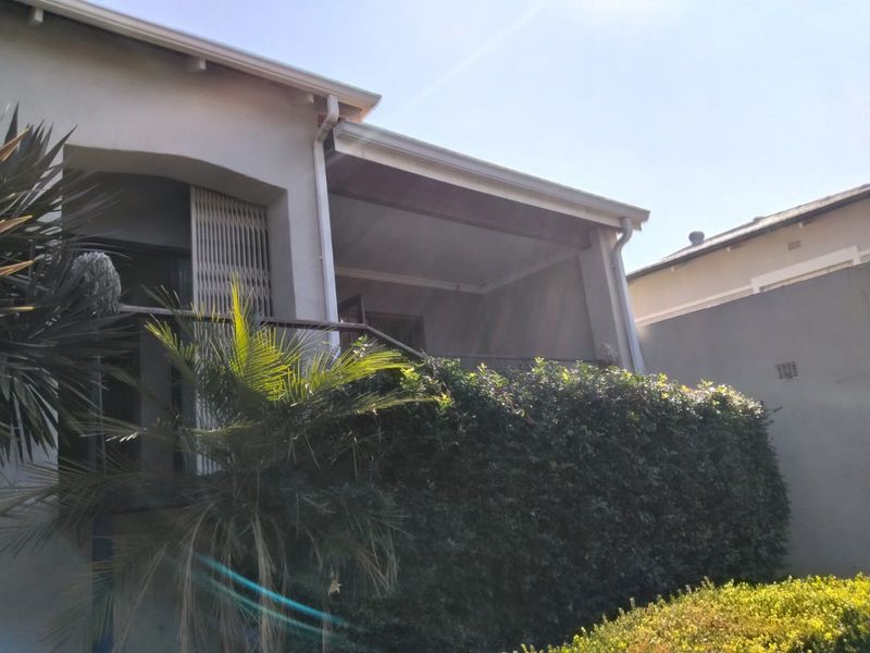 Breathtaking Views on a 3 Bedroom Home in Richmond - Photo 7