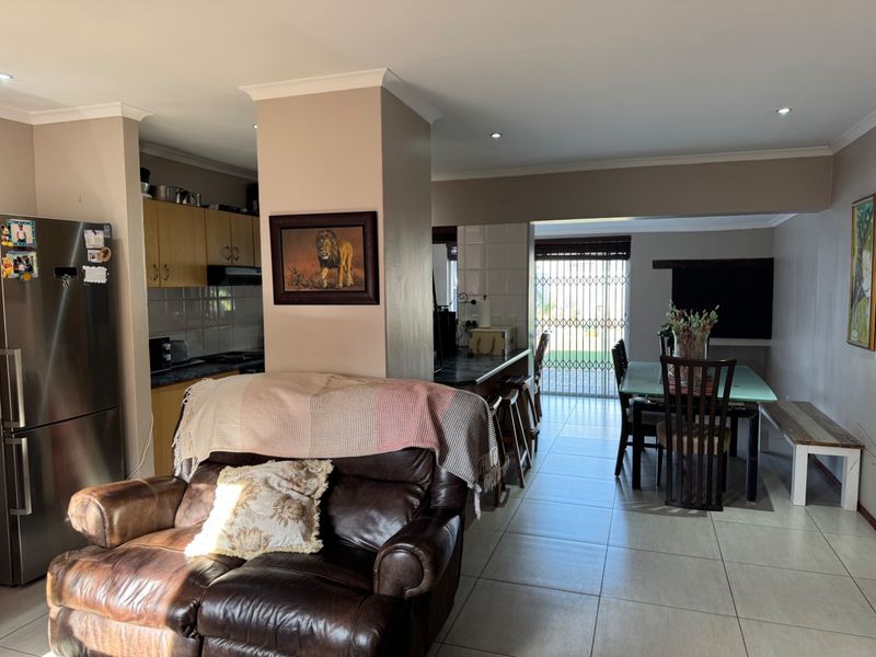 Cosy home with seperate income generator 1-bedroom flatlet - Photo 9
