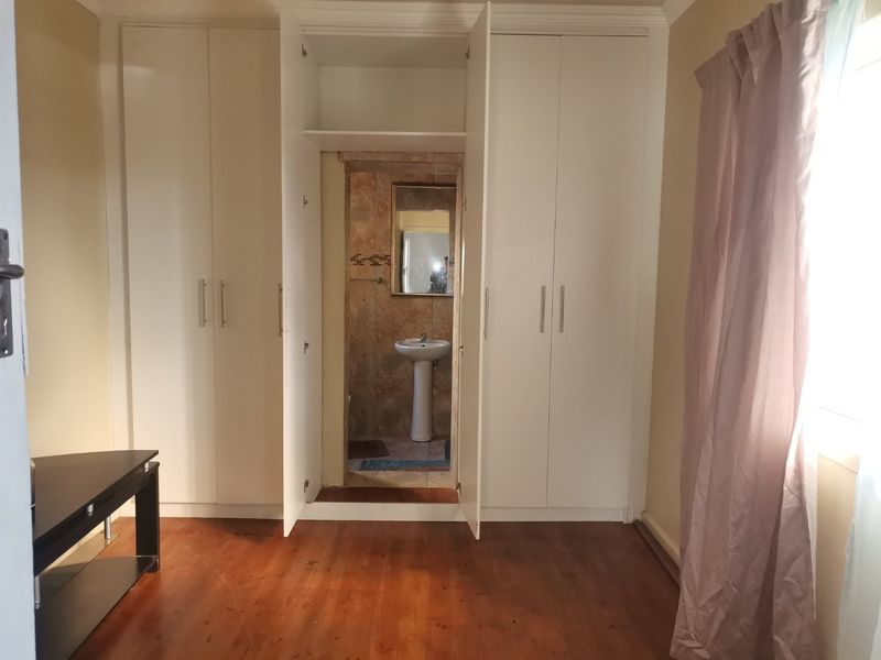 Spacious 3-Bedroom Home with Ample Potential for Expansion - Photo 9