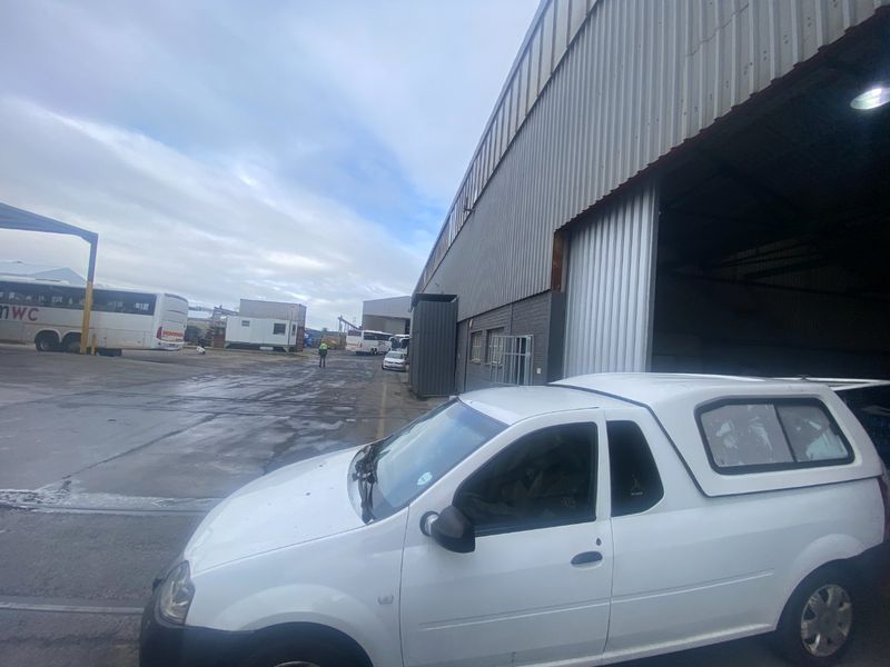 1500m2 Industrial Space to Let  - Photo 10