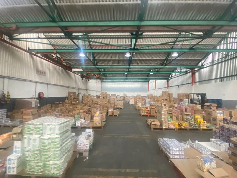 1500m2 Industrial Space to Let  - Photo 2