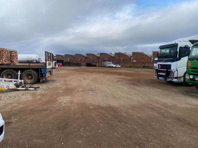 1000m2 Yard Space to Let  - Photo 2