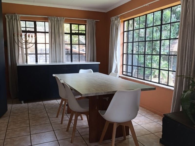 Garsfontein 3 bedroom family home with pool and large garden - Photo 10