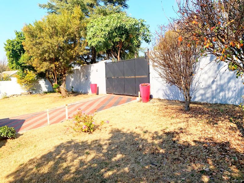 3 Bedroom House available for rent - Photo 8