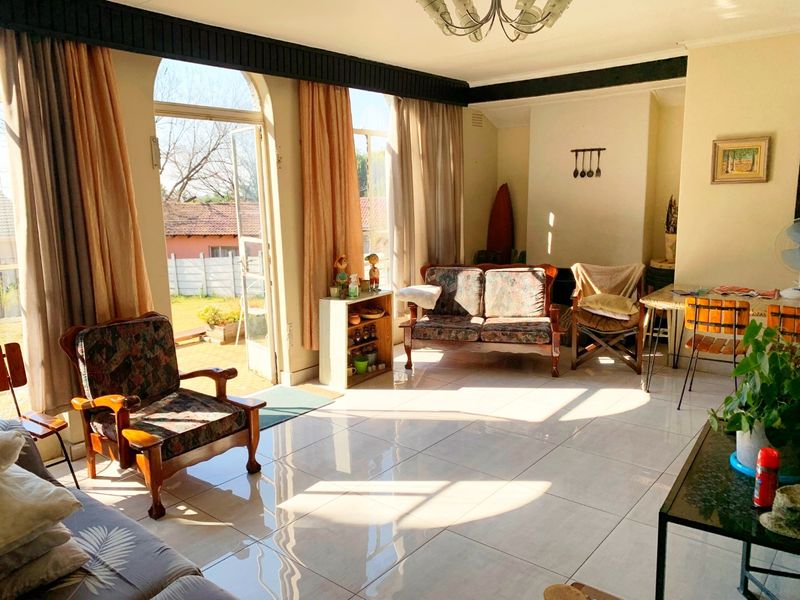 3 Bedroom House available for rent - Photo 3