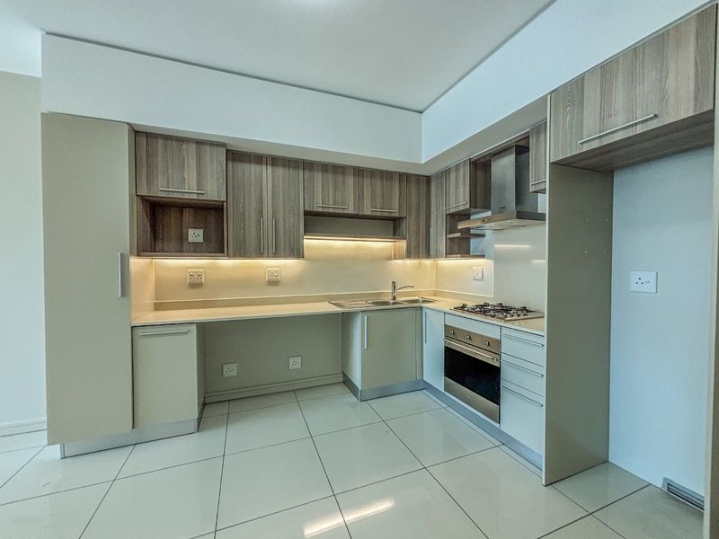 Luxury Modern 2 Bedroom, 2 Bathroom Apartment for Sale in Prime Rosebank location - Photo 4
