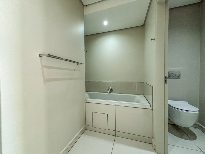 Luxury Modern 2 Bedroom, 2 Bathroom Apartment for Sale in Prime Rosebank location - Photo 7