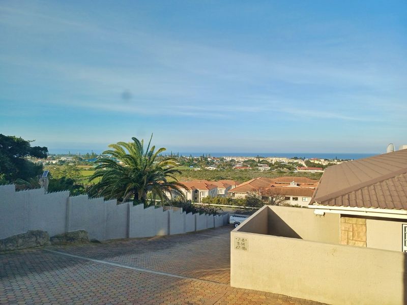 Stylish 2 Bedroom Townhouse in Hartenbos Heuwels - Photo 9