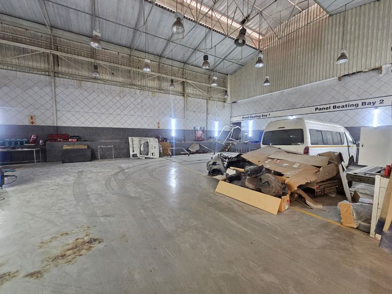 Industrial Warehouse for sale in Pretoria West - Photo 4