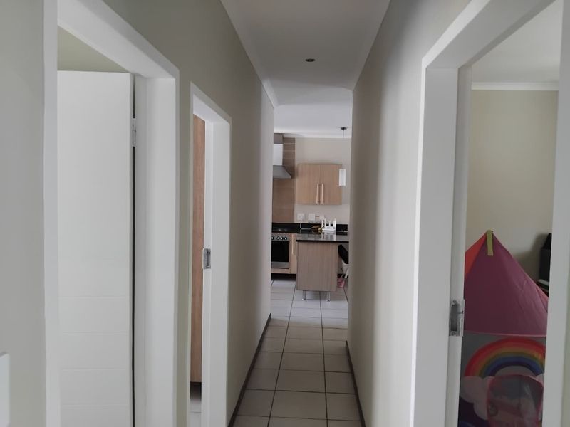 3 Bedroom Townhouse for Sale | Mooikloof Ridge Estate, Pretoria East - Photo 5