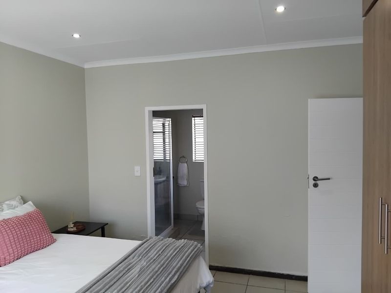3 Bedroom Townhouse for Sale | Mooikloof Ridge Estate, Pretoria East - Photo 4