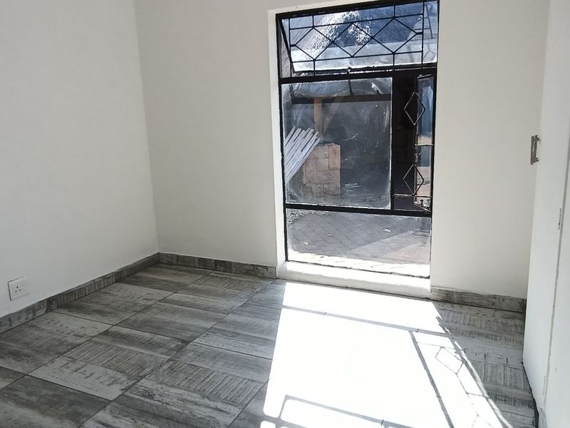 Newly Renovated Family Home with Exceptional Entertainment Area! - Photo 8