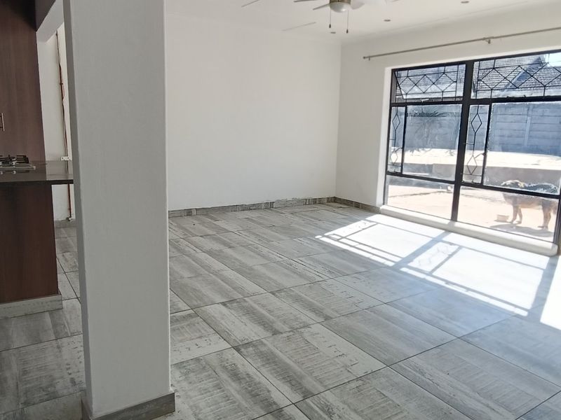 Newly Renovated Family Home with Exceptional Entertainment Area! - Photo 6