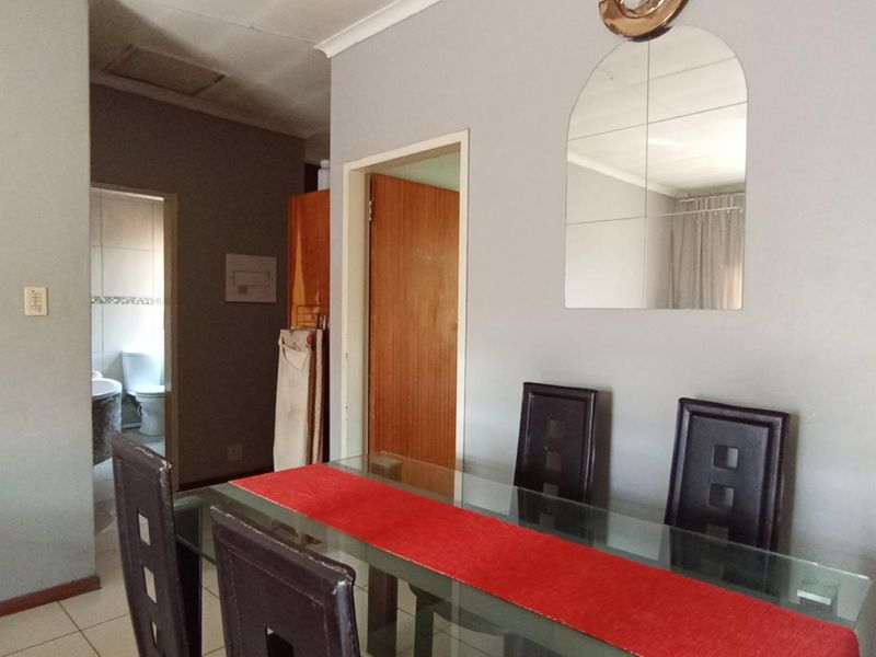 2 Bedroom Apartment in Centurion Central - Photo 3