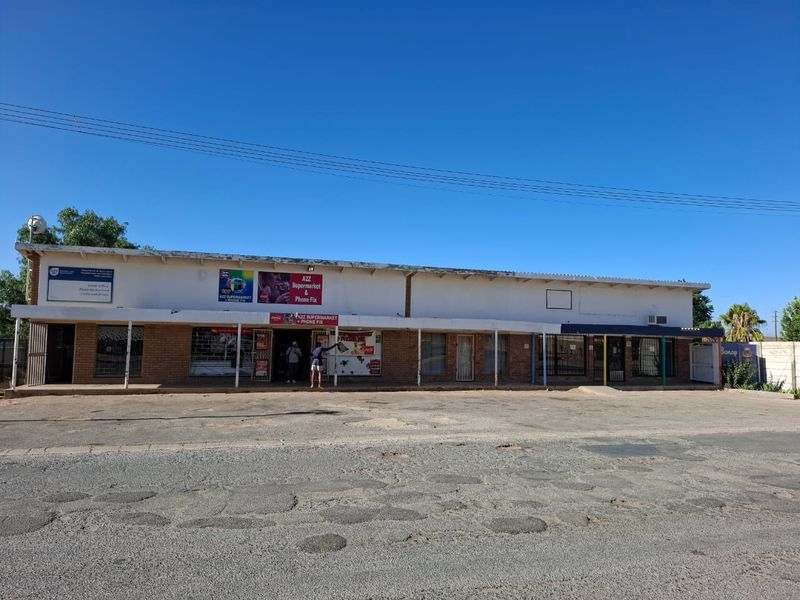 Property for Sale in Vanrhynsdorp - GOOD RENTAL INCOME - Photo 2