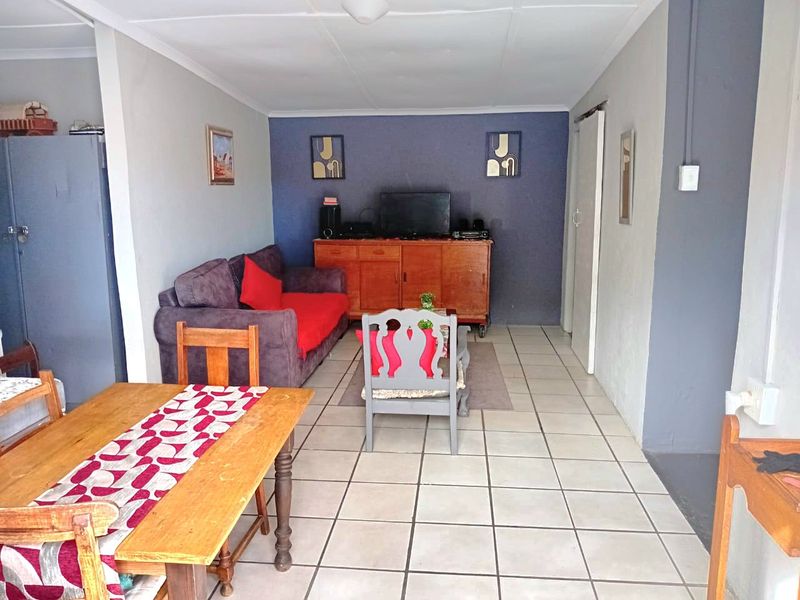 Exceptional Dual-Living Property – Incredible Value Under R1.5 Million! - Photo 5