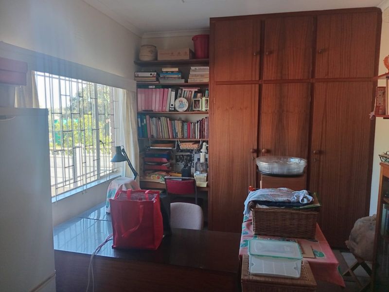 Huge Family Home for Sale in Vanrhynsdorp, Namaqualand – Under R2 Million! - Photo 4