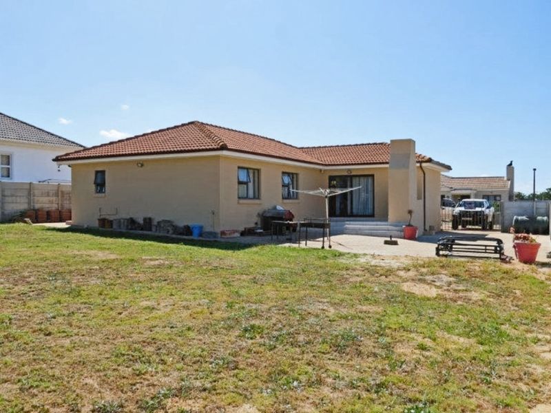 Country Living, Perfectly Positioned – Modern Family Home in Darling - Photo 1