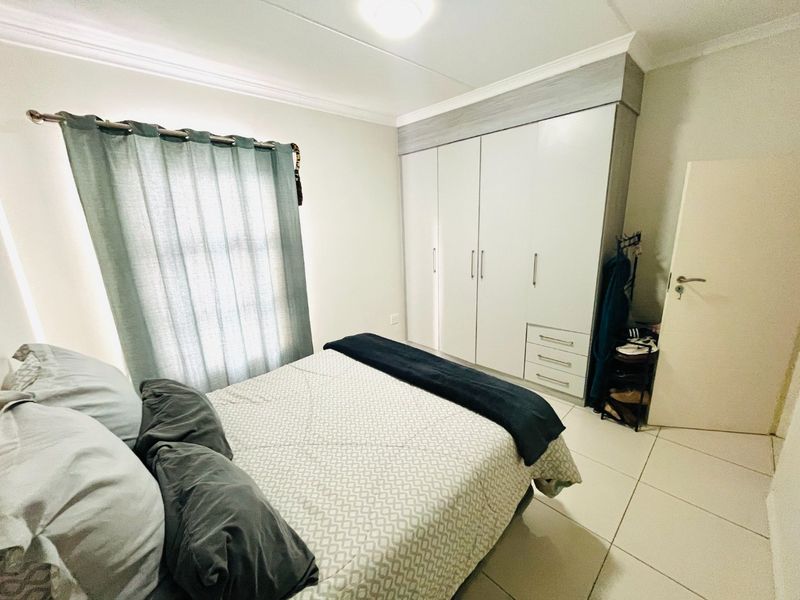 Two bedroom apartment  for rent in Midrand, Secure now! - Photo 5
