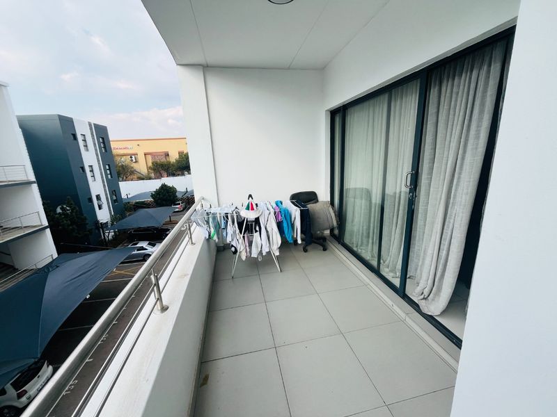 Two bedroom apartment  for rent in Midrand, Secure now! - Photo 9