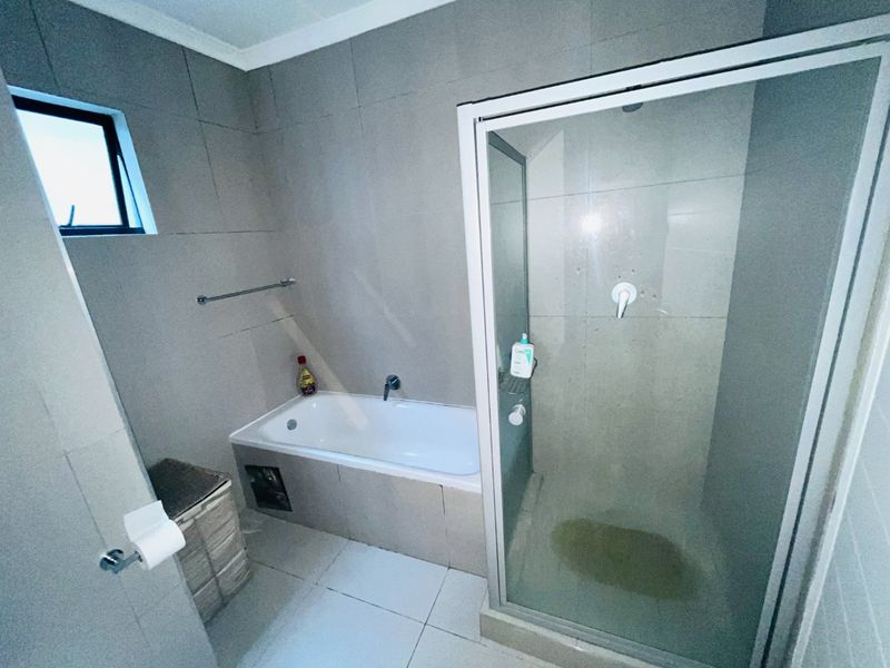 Two bedroom apartment  for rent in Midrand, Secure now! - Photo 8