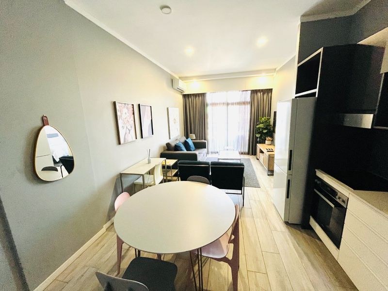 Luxury meet experience, spacious one luxury bedroom apartment in Menlyn - Photo 3
