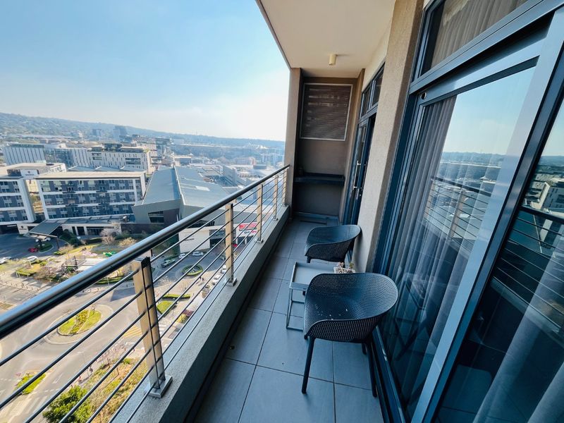 Luxury meet experience, spacious one luxury bedroom apartment in Menlyn - Photo 9