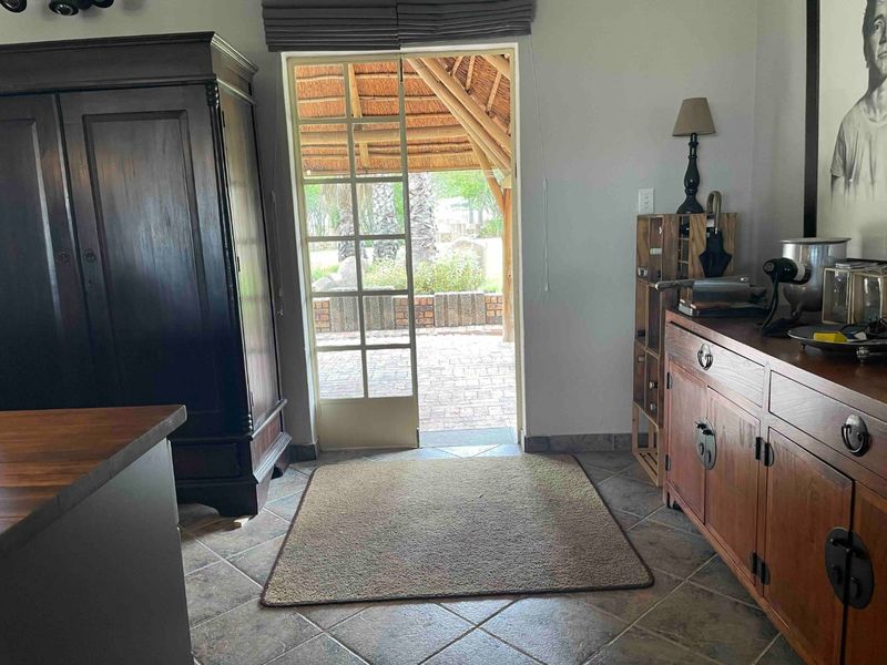 Exceptional Lifestyle Estate Property | Luxury Family Home, Cottage & Outstanding Investment Opportunity - Photo 9