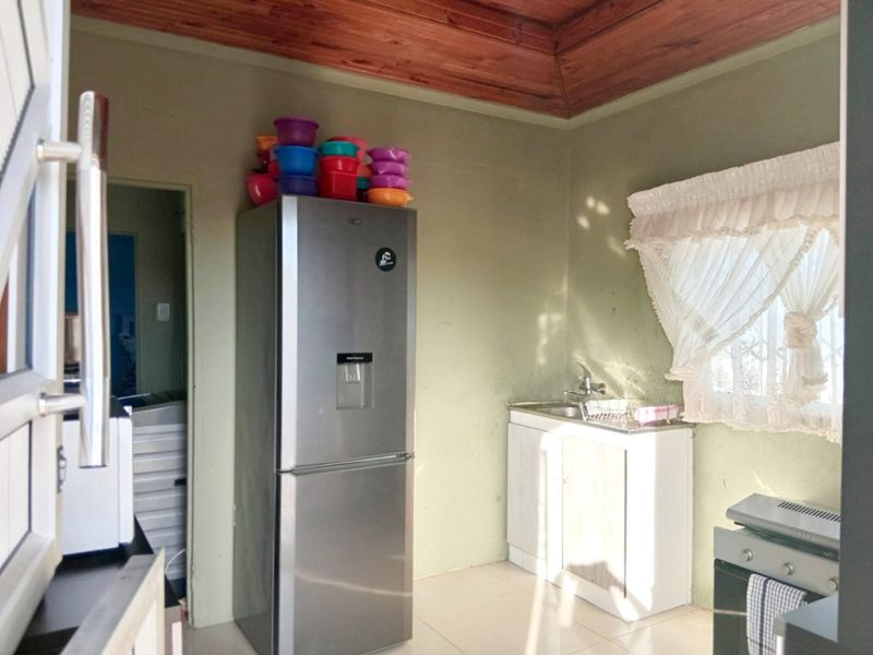 2 bedroom house  - Photo 8