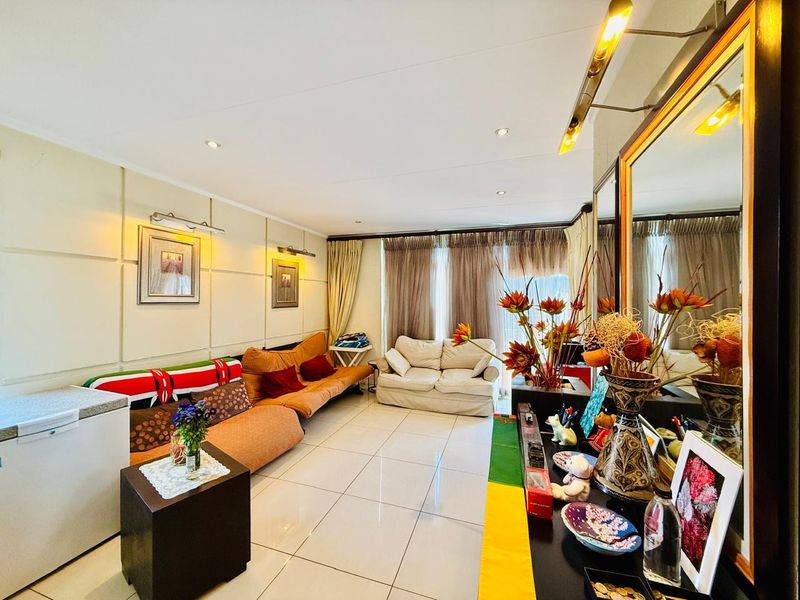 Modern 2-Bedroom Apartment in Houghton Flats - Photo 5