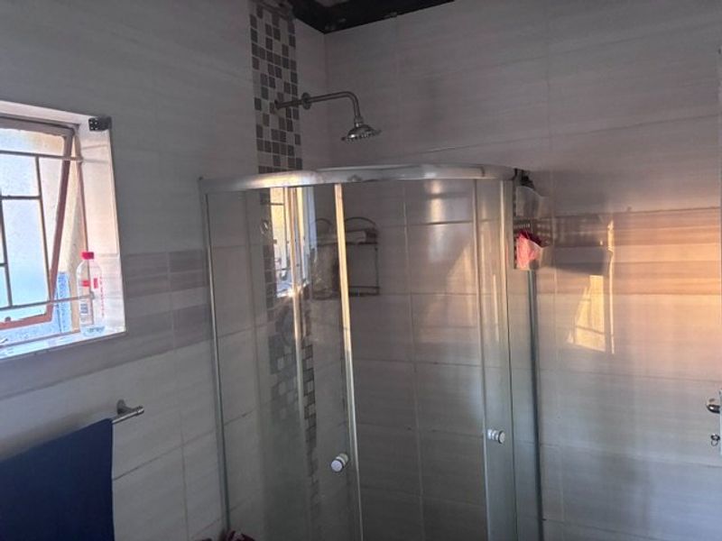2 bedroom house in elandspoort danville - Photo 9