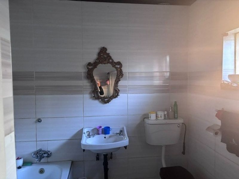 2 bedroom house in elandspoort danville - Photo 8