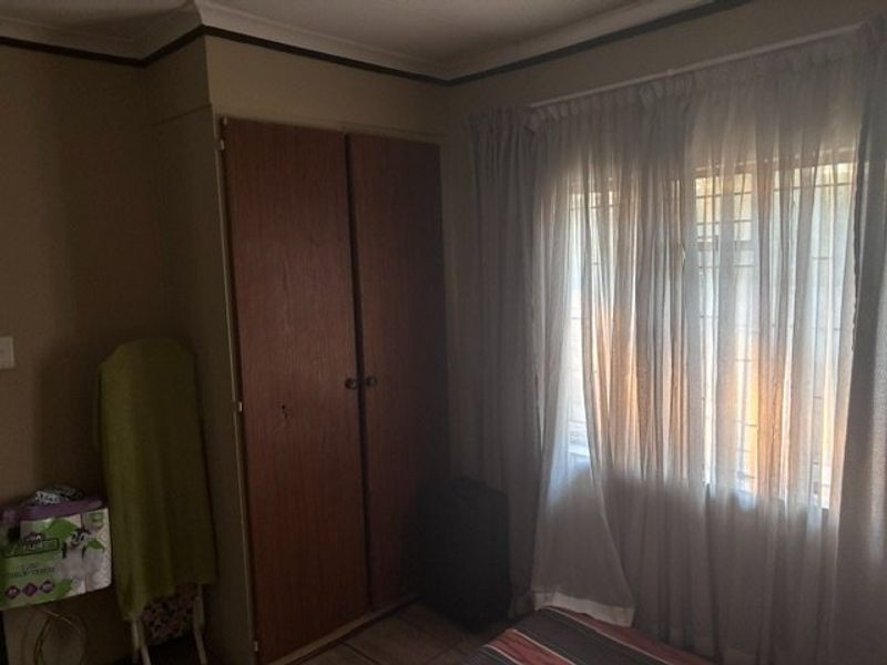 2 bedroom house in elandspoort danville - Photo 7
