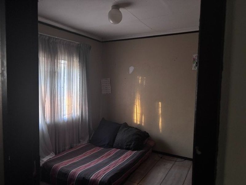 2 bedroom house in elandspoort danville - Photo 6