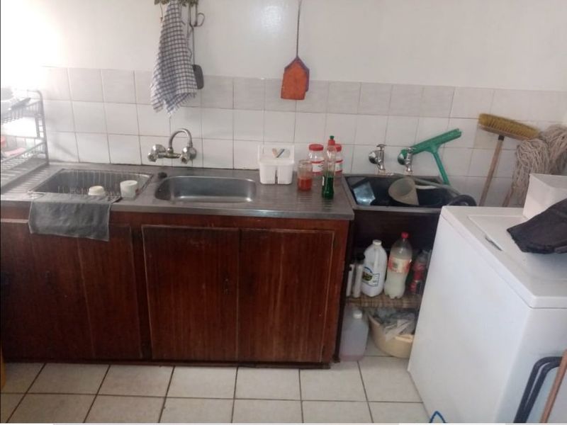 Spacious 5 bedroom family home in Flimieda with ample parking - Photo 10